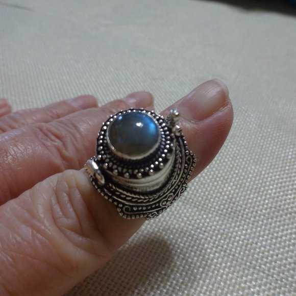 Gorgeous "LABRADORITE" Handmade Sterling POISON BOX Ring Size 7.25 #644B - Picture 1 of 4